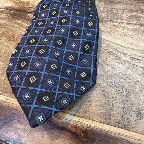 Canali Men's Blue Checkered Medallion Silk Tie - Picture 1 of 4